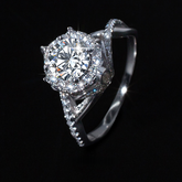 S925 sterling silver 1ct D-color moissanite engagement ring with royal four-prong design