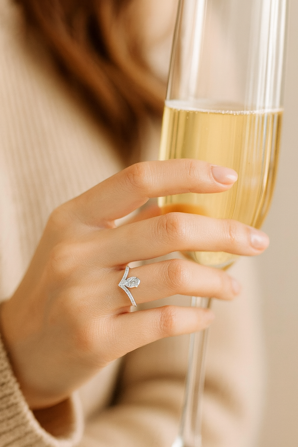 Pear-cut lab-grown diamond ring with pavé V band in 18K gold — Verse&Hue Jewelry