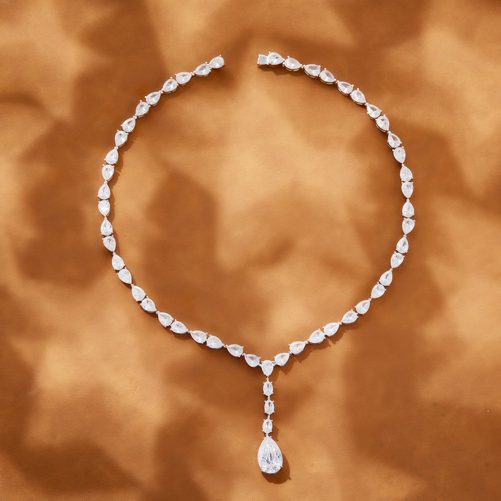 Light luxury pear cut moissanite necklace, daily and evening wear